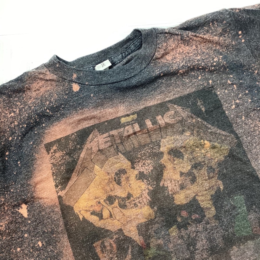 Metallica 1993 Nowhere Else to Roam Tour Graphic T-Shirt Bleach Wash Tultex Med